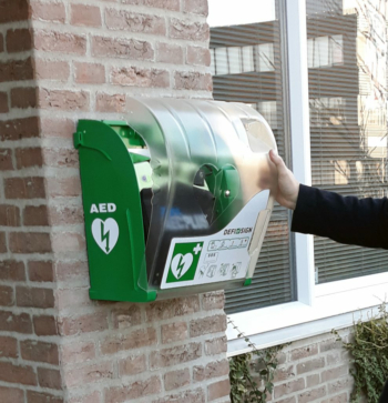 Aftellen: de levering van onze 50.000e AED