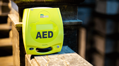 aed per ongeluk een schok