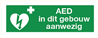 AED-pictogram op sticker "AED in dit gebouw aanwezig"